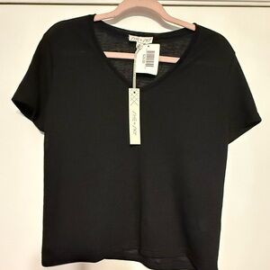 Women’s black top